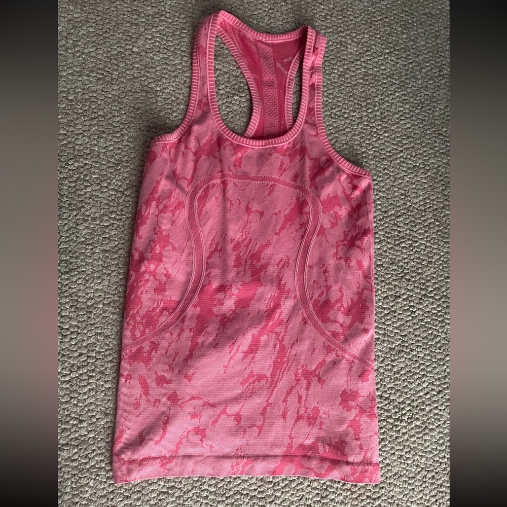Lululemon tank top